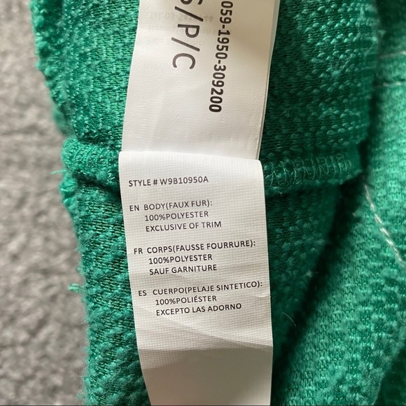 Wallflower Fuzzy & Soft Christmas Green Women Ugly Sweater - Size Small - Picture 8 of 11